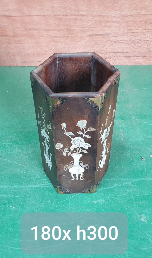 230. 붓통(1)
